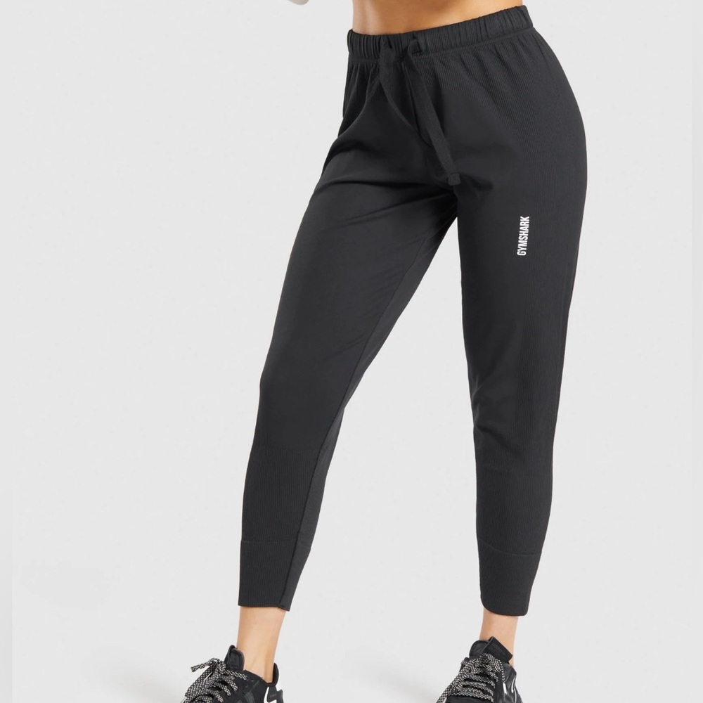 Gymshark Women’s Black Jogger Size Small
